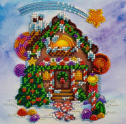 Mini siuvinėjimo karoliukais rinkinys „Meduolinis namelis“ 15x15 cm