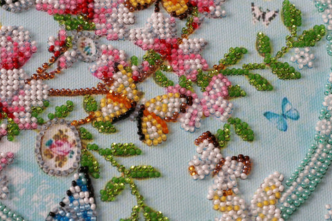 Vidutinio dydžio karoliukų siuvinėjimo rinkinys „Pavasario raktai“ 20x20
