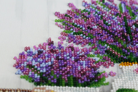 Karoliukų siuvinėjimo rinkinys „Levandų aromatas“ natiurmortas 20x20 cm