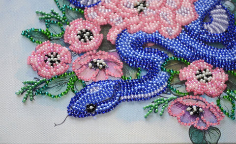 Karoliukų siuvinėjimo rinkinys „Gamtos apkabinimas“ 20x20 cm