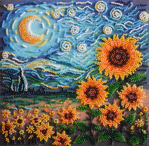 Karoliukų siuvinėjimo rinkinys „Saulėgrąžos naktyje“ 20x20 cm