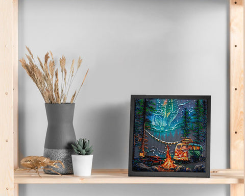 Karoliukų siuvinėjimo rinkinys „Stovyklavimas po žvaigždėmis“ 20x20