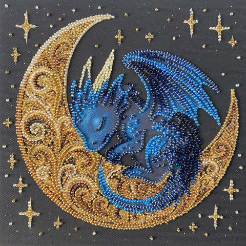 Vidutinio dydžio karoliukų siuvinėjimo rinkinys „Mėnulio legenda“ 20x20 cm