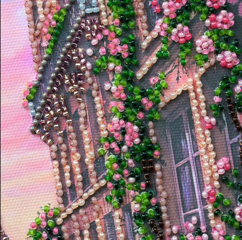 Miesto vaizdo karoliukų siuvinėjimo rinkinys „La Vie en Rose“ 20x20