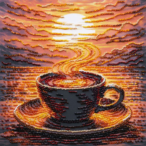 Vidutinio dydžio karoliukų siuvinėjimo rinkinys „Kvapni kava“ 20x20 cm