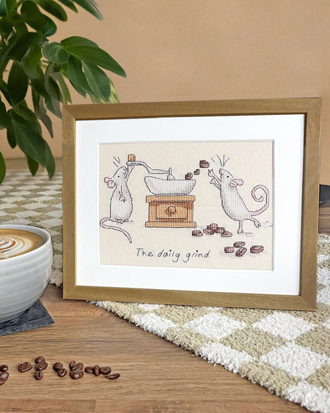 Siuvinėjimo kryželiu rinkinys „The Daily Grind“, Anita Jeram, 19x12 cm