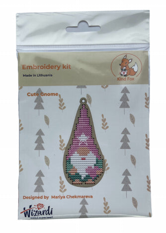 Siuvinėjimo rinkinys su rožiniu nykštuko raktų pakabuku, Kind Fox/Wizardi prekės ženklo, supakuotas Lietuvoje