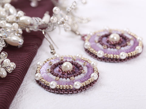 Mini karoliukų siuvinėjimo rinkinys auskarams „Violetiniai ratai“
