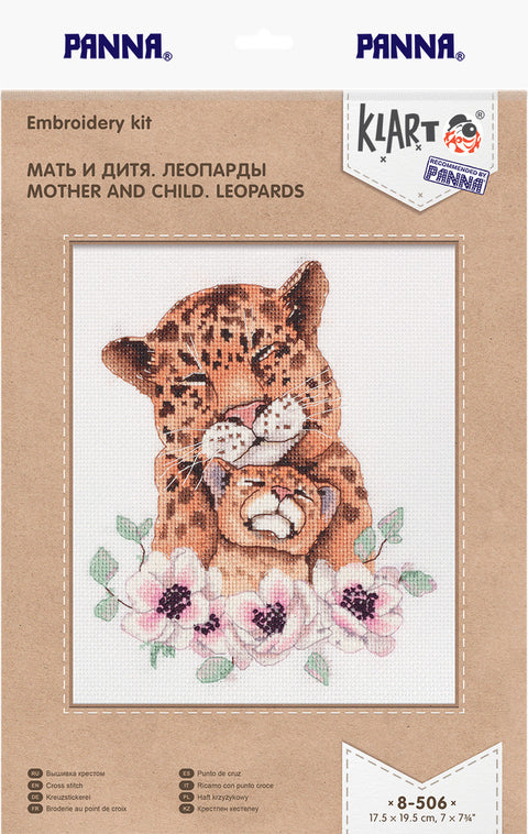 Siuvinėjimo rinkinys Panna — leopardo motinos ir jauniklio raštas su rožiniais žiedais, 17,5×19,5 cm