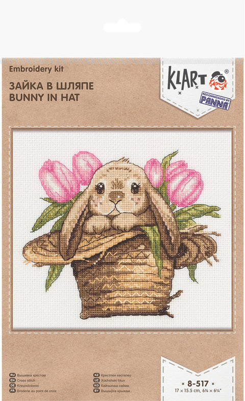Siuvinėjimo rinkinys Klart: kryželių dizainas su triušiu skrybėlėje ir rožinėmis tulpėmis, 17×15,5 cm pakuotė