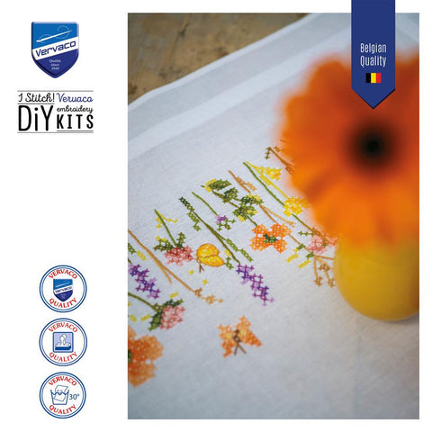 Vervaco staltiesės siuvinėjimo rinkinys „Levandos ir lauko gėlės“ 80×80 cm (PN/0199490)