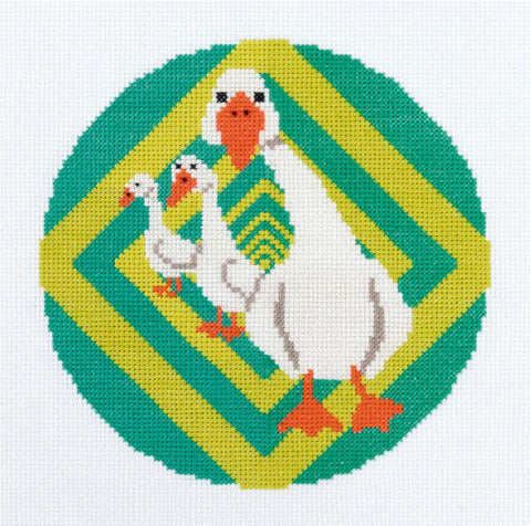 Kryželiu siuvinėjimo rinkinys „Hipnozinės žąsys“, 17x17 cm