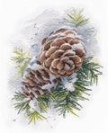 Siuvinėjimo rinkinys su sniegu padengtais pušų kankorėžiais ir žaliomis eglių šakomis, detali arti nuotrauka, 25×30 cm