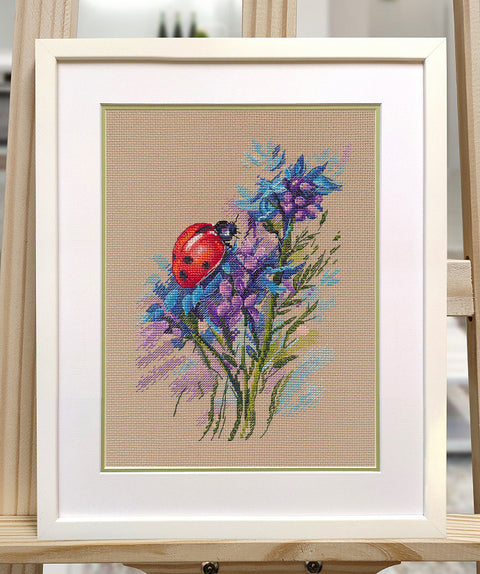 Siuvinėjimo kryželiu rinkinys „Boružėlė“, 14×20 cm – pradedantiesiems