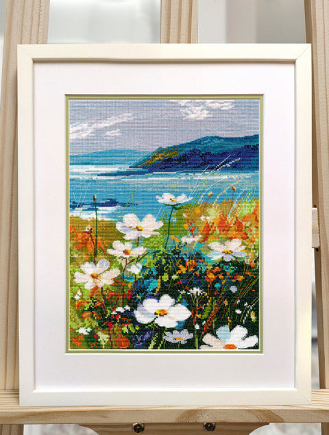 Siuvinėjimo kryželiu rinkinys „Uola su gėlėmis“ 20×28 cm S1704