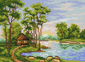 Siuvinėjimo rinkinys: užbaigtas ežero pakrantės peizažas su nameliu ir aukštais pušimis, 30×40 cm