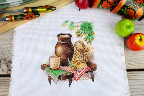 Žavingas siuvinėjimo kryželiu rinkinys „Paprasti pietūs“ 13×11 cm