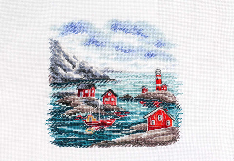 Kryželiu siuvinėjimo rinkinys „Skandinaviška pakrantė“ 16x16 cm