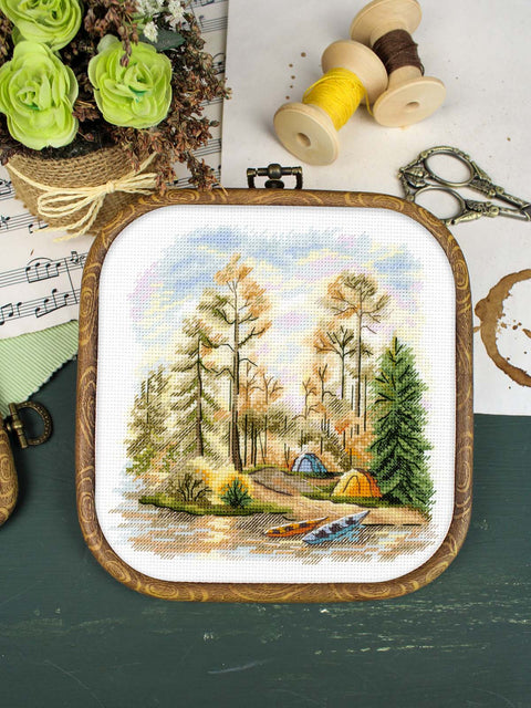 Siuvinėjimo kryželiu rinkinys „Pušynas“ 15x16 cm SNV-954