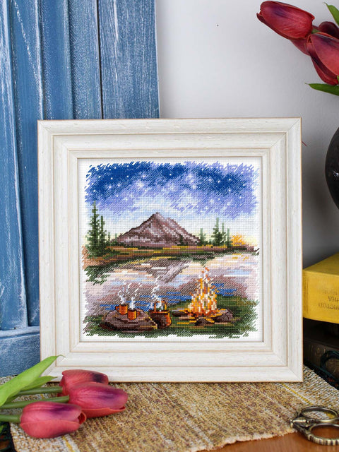 Kryželių siuvinėjimo rinkinys „Po žvaigždėtu dangumi“ 16x16 cm