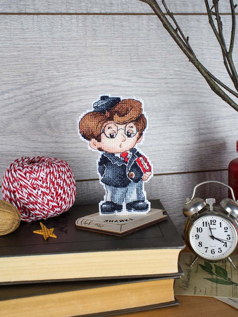 Siuvinėjimo kryželiu rinkinys „Mokslininkas“ vaikams, 12×7 cm