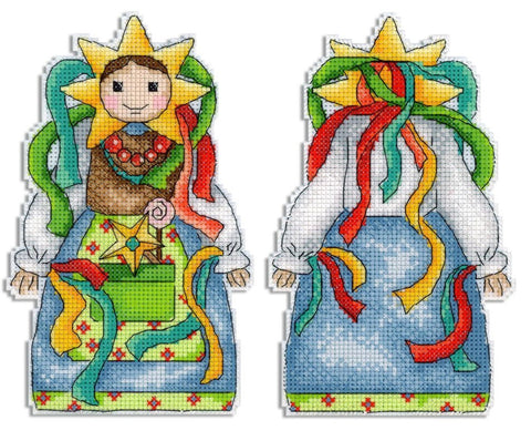 Folklorinė lėlė su geltonu saulės vainiku, mėlyna sijona ir daugiaspalvėmis kaspinais, parodyta priekinė ir galinė pusė