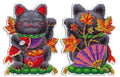 Siuvinėjimo rinkinys juodas maneki‑neko su raudona kišene ir ryškiais rudens lapais bei vėduokle, parodytos priekinė ir galinė pusės