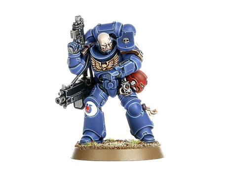 Warhammer 40,000 Space Marines Primaris Intercessors – 10 miniatiūrų