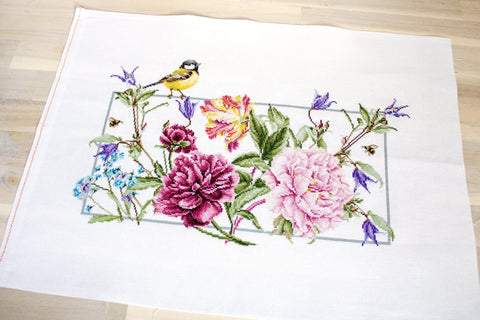 Luca - s: Spring Flowers SBA2359 - siuvinėjimo kryželiu rinkinys - HOBI.LT 🇱🇹