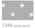 Audinys 7349 petit point pilkos spalvos su smulkiais baltais taškais, arti užfiksuota pynės tekstūra