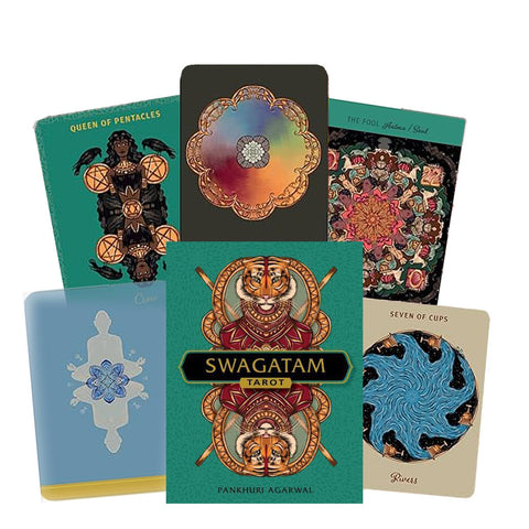 Tarot kortos Swagatam mėtinėje dėžutėje su aukso akcentais, rodoma priekinė dėžutė ir penkios skirtingos kortos