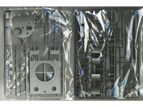 Takom Tiger I Sd.Kfz.181 vėlyvas su zimmeritu, 1/35 plastikinis modelis