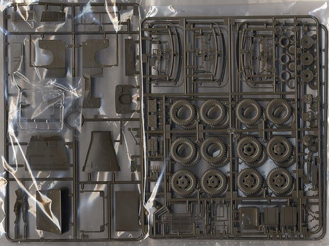 Tamiya 1/35 JAV 2,5 t 6x6 krovininis sunkvežimis (35218)