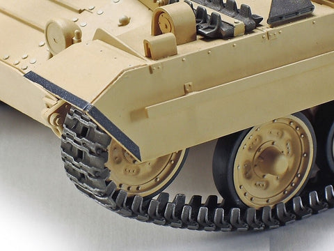 Tamiya Valentine Mk.II/IV britų pėstininkų tankas 1/35, plastikinis rinkinys