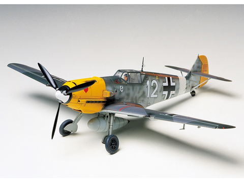 Tamiya Messerschmitt Bf109E-4/7 Trop lėktuvas 1/48, surinkimo rinkinys