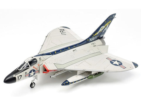 Tamiya Douglas F4D-1 Skyray 1/72 plastikinis lėktuvo modelis (60741)