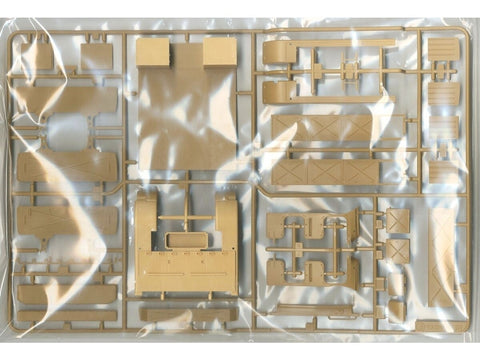 Vokiečių vilkikas FAMO su priekaba 1/35 plastikinis modelis