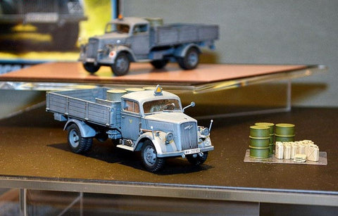 Tamiya vokiškas 3 t 4x2 krovininis sunkvežimis 1/48 (32585)