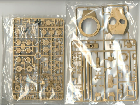 Tamiya 35323 Izraelio M51 tankas 1/35 plastikinis rinkinys