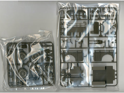 Tamiya M561 Gama Goat JAV 6x6 sunkvežimis, 1/35 plastikinis rinkinys