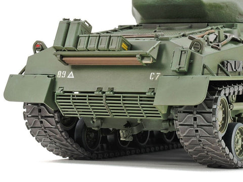 Tamiya M4A3E8 Sherman Easy Eight 1/35 tanko modelis (Korėjos karas)