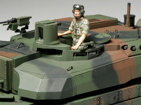 Tamiya Leclerc 2 serija prancūzų kovinis tankas 1/35 modelio rinkinys