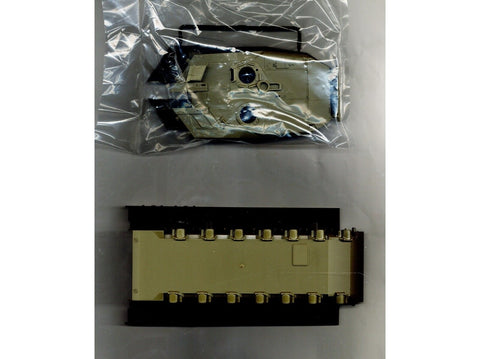 Tamiya Leopard 2A6 „Ukraine“ 1/35 plastikinis tanko modelis 25207