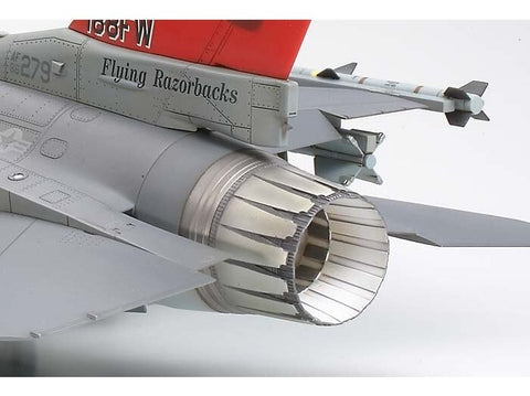 Tamiya F-16C Fighting Falcon ANG 1/48 plastikinis modelis (Block 25/32)