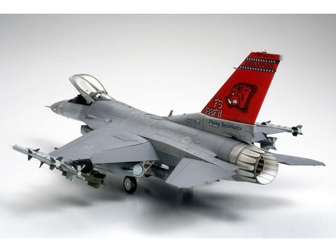 Tamiya F-16C Fighting Falcon ANG 1/48 plastikinis modelis (Block 25/32)