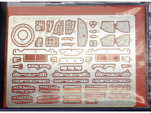 Tamiya De Havilland Mosquito FB Mk.VI 1/32 plastikinis lėktuvo modelis (60326)