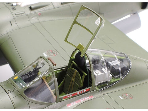 Tamiya Lockheed P-38 F/G Lightning 1/48 lėktuvo modelio rinkinys