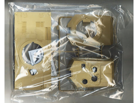 Tamiya JAV M1A1 Abrams su minų verstuvu 1/35 plastikinis modelis