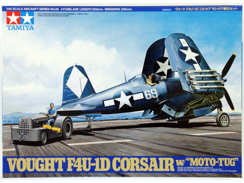 Tamiya Vought F4U-1D Corsair su Moto-Tug 1/48 plastiko rinkinys