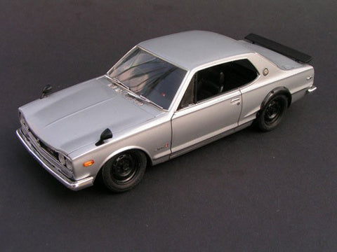 Tamiya Nissan Skyline 2000 GT‑R 1/24 surenkamas plastikinis modelis